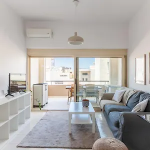https://lovely-apartment-close-to-the-city-center.rethymnohotels.net